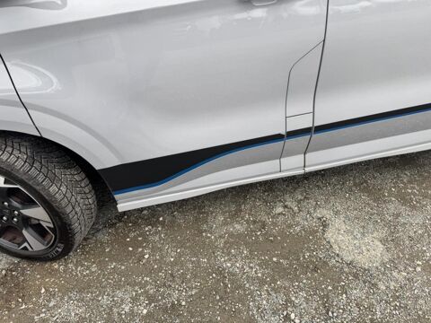 Transit 320 L1H1 2.0 EcoBlue 170ch Sport BVA8 2025 occasion 17450 Saint-Laurent-de-la-Pr&eacute;e