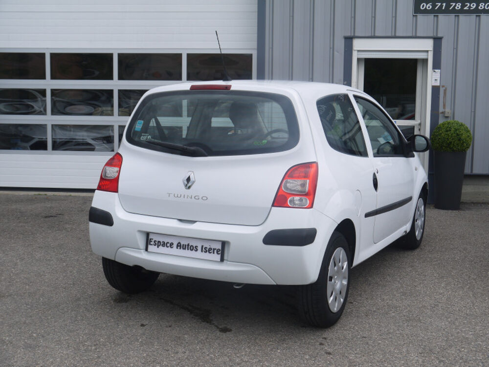 Twingo II 1.2 LEV 16V 75CH AUTHENTIQUE 2009 occasion 38260 La C&ocirc;te-Saint-Andr&eacute;