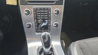 V60 D3 150CH OVERSTA EDITION GEARTRONIC 2018 occasion 56530 QUEVEN