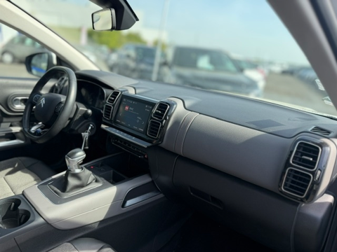 C5 aircross PURETECH 130CH LIVE DISTRIBUTION OK 2019 occasion 16400 Puymoyen