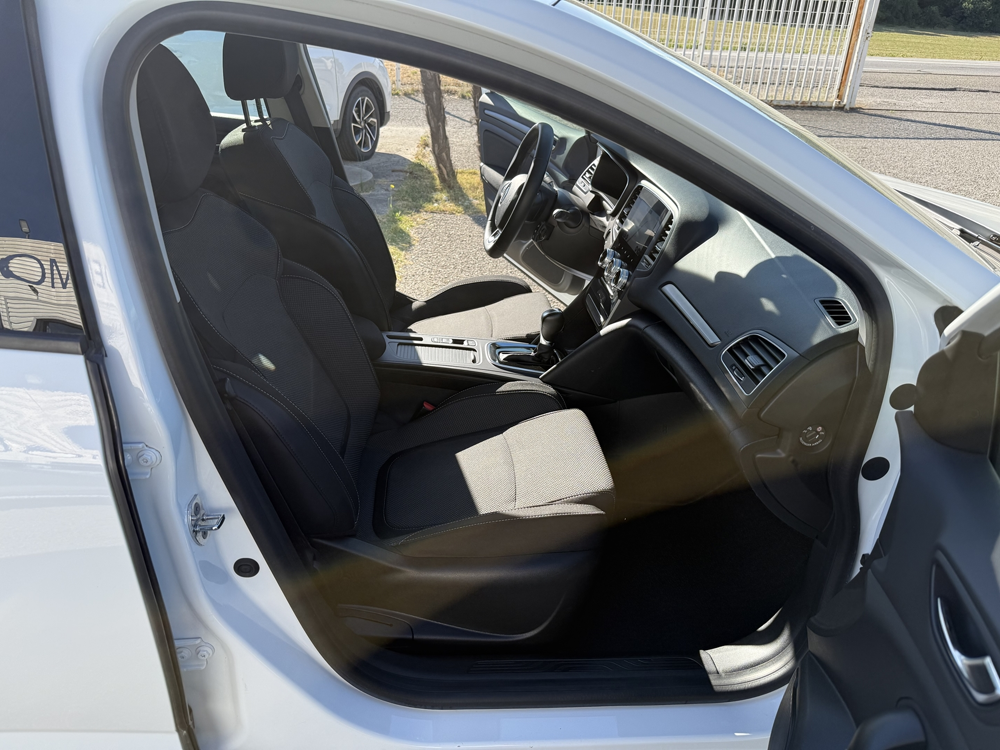 Megane IV 1.6 E-TECH PLUG-IN HYBRID 160CH EVOLUTION 2022 occasion 26740 Les Tourrettes