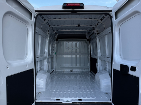 Boxer L2H2 3.3 140CH S&S 2025 occasion 49070 Saint-L&eacute;ger-de-Lini&egrave;res