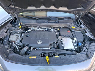 Classe GLA 200 D 150CH BUSINESS LINE 8G-DCT 2023 occasion 06270 Villeneuve-Loubet