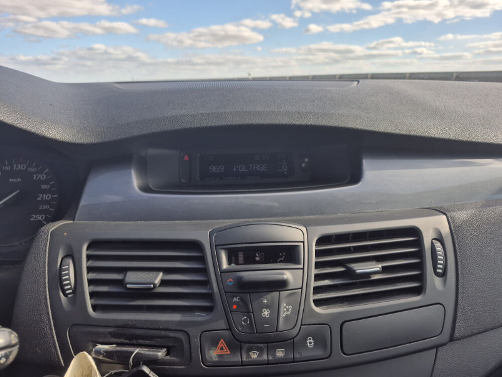 Laguna III 1.5 DCI 110CH AUTHENTIQUE ECO&sup2; 2009 occasion 95420 MAGNY EN VEXIN