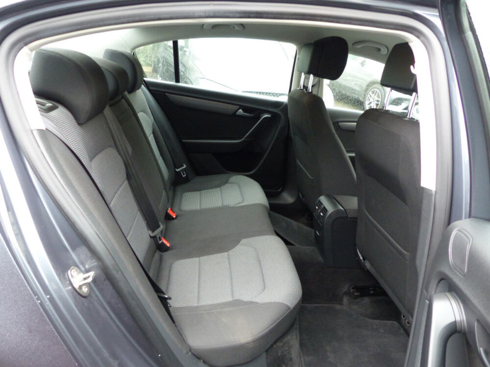 Passat 2.0 TDI 140CH BLUEMOTION TECHNOLOGY FAP CONFORTLINE 2013 occasion 77144 Mont&eacute;vrain