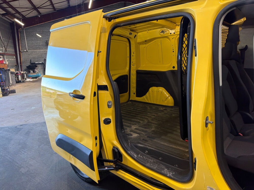 Berlingo M 1000KG BLUEHDI 130 S&S CLUB EAT8 2022 occasion 28630 Nogent-le-Phaye