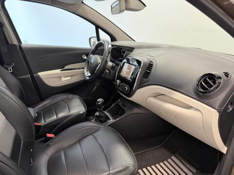 Captur 1.2 TCe 120ch energy Initiale Paris 2017 occasion 78520 LIMAY