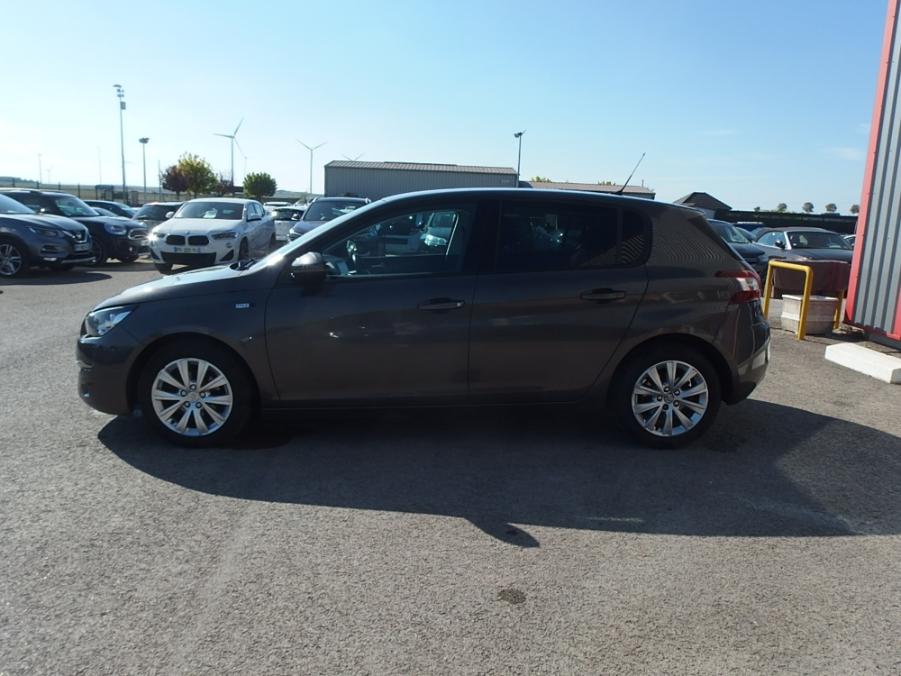 308 1.6 BLUEHDI 100CH STYLE S&S 5P 2016 occasion 10600 Savi&egrave;res