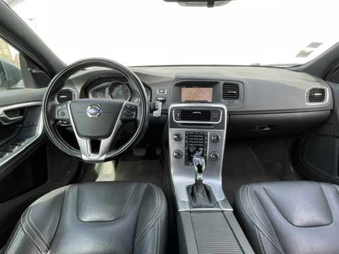 V60 D4 190CH MOMENTUM 2018 occasion 44190 Saint-Lumine-de-Clisson