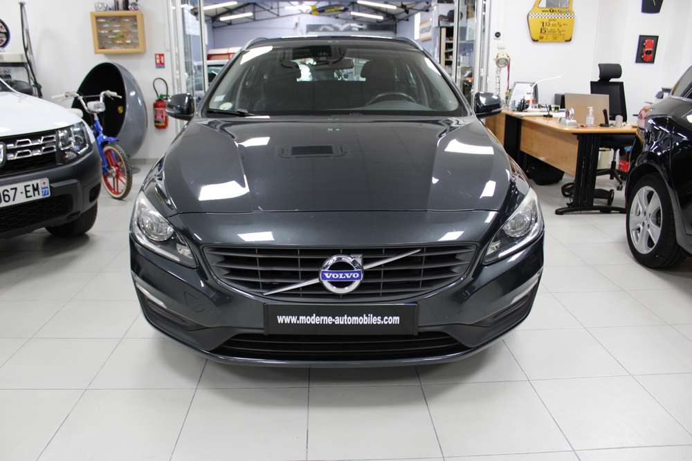 V60 D2 120CH KINETIC BUSINESS GEARTRONIC 2016 occasion 77120 Coulommiers