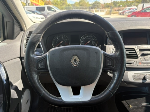 Laguna III 2.0 DCI 130CH ENERGY BOSE EDITION ECO&sup2; 2014 occasion 30360 V&eacute;z&eacute;nobres