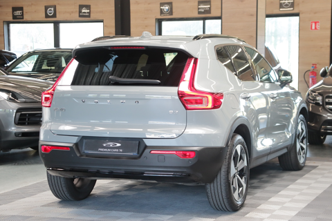 XC40 (2) B3 163 BLACK EDITION 2024 occasion 76410 Cl&eacute;on