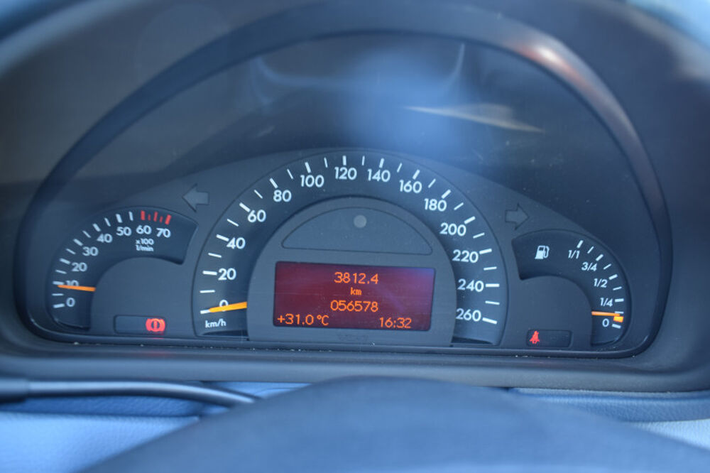 Classe C 240 V6 CLASSIC BA 56578Km Garanti 2003 occasion 34740 Vendargues