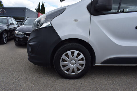 Vivaro 1.6 CDTI BITURBO 120 K2700 L1H1 PACK CLIM + ECOFLEX START/ST 2015 occasion 34740 Vendargues