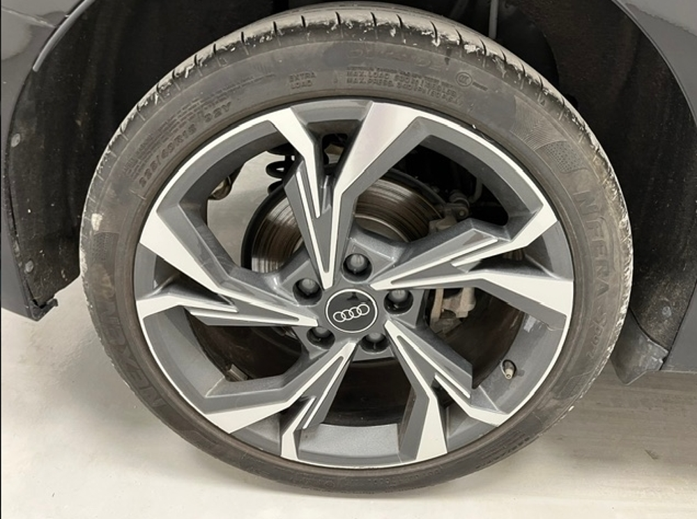 A3 40 TFSI E 204CH PHEV S LINE S TRONIC 6 2025 occasion 63200 Malauzat