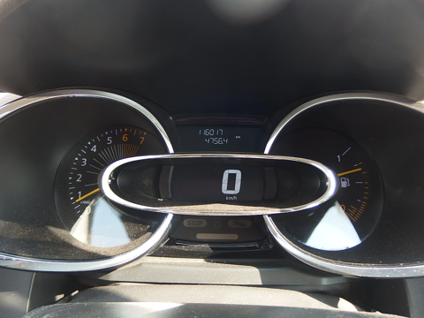 Clio IV 1.2 16V 75CH ZEN 2014 occasion 10600 Savi&egrave;res
