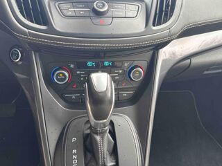 Kuga 2.0 TDCi 150ch Stop&Start Vignale 4x4 Powershift 2017 occasion 28500 Vernouillet