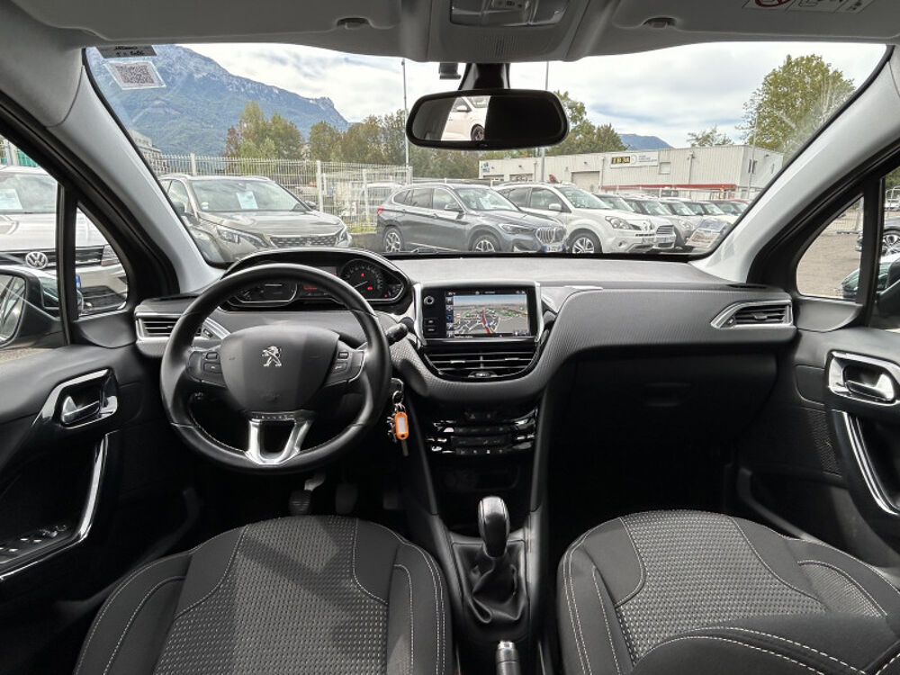 208 1.2 TURBO 110CH ALLURE S&S 5P / DISTRIBUTION NEUVE POUR LA 2016 occasion 38130 ECHIROLLES