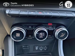 Captur 1.6 E-Tech hybride 145ch Intens -21 2022 occasion 84100 Orange