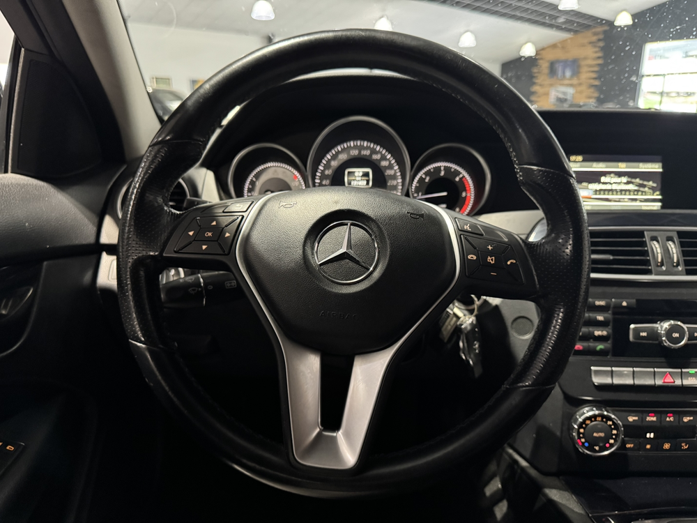 Classe C C 250 C250 2.2 CDI 205CV GPS 131 900 KM PLB AUTO 2013 occasion 12000 RODEZ