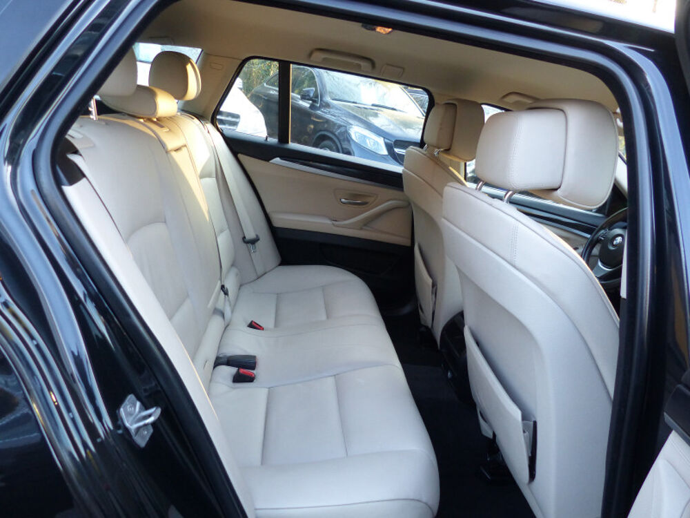 S&eacute;rie 5 (F11) 525DA XDRIVE 218CH LUXE 2013 occasion 77144 Mont&eacute;vrain