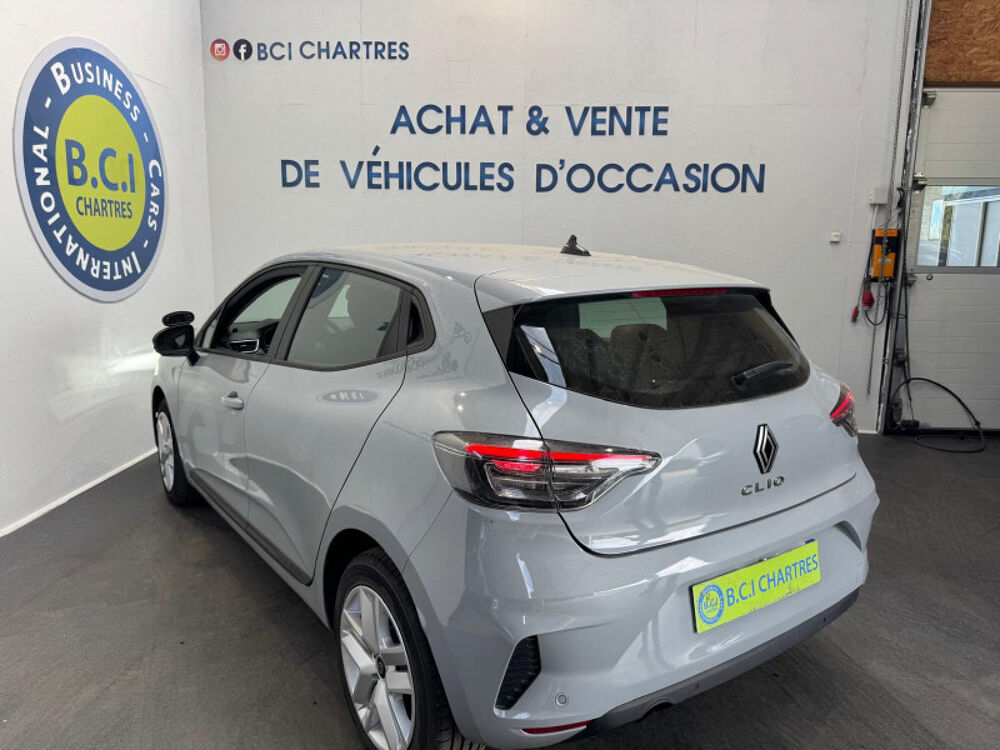 Clio V 1.5 BLUE DCI 100CH EVOLUTION - 24 2024 occasion 28630 Nogent-le-Phaye