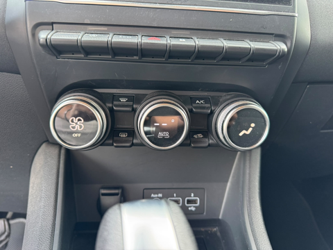 Captur 1.5 BLUE DCI 115CH BUSINESS EDC 2020 occasion 49070 Saint-L&eacute;ger-de-Lini&egrave;res