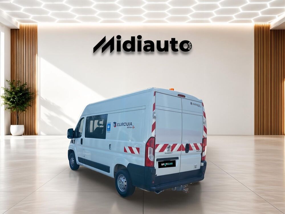 Boxer 335 L2H2 2.2 BlueHDi S&S 140ch Vitr&eacute; Cabine approfondie 7 pl 2022 occasion 28500 Vernouillet