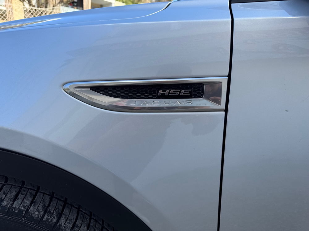 E-PACE 2.0D 240CH R-DYNAMIC HSE AWD BVA9 2019 occasion 38340 Voreppe