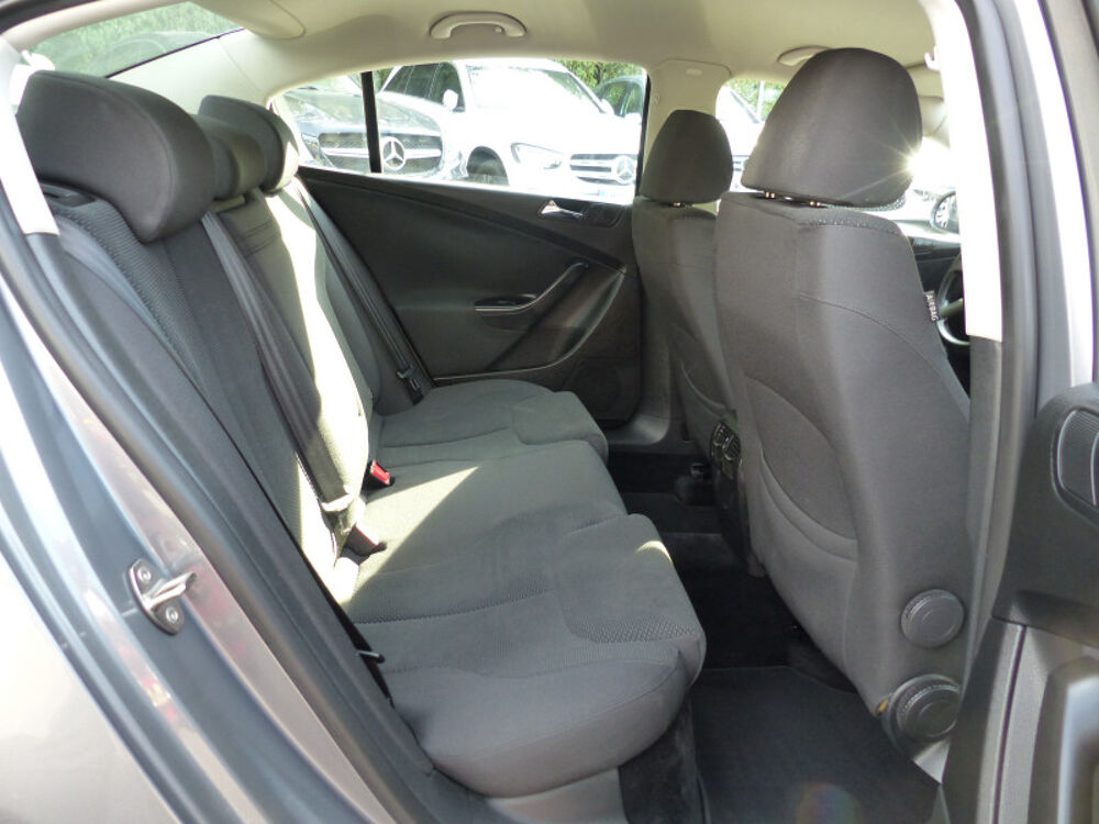 Passat 2.0 FSI 150CH CONFORTLINE 2007 occasion 77144 Mont&eacute;vrain