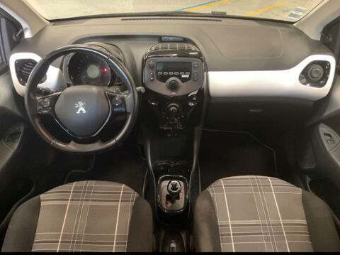 108 1.0 VTI STYLE ETG5 5P 2016 occasion 06400 Cannes