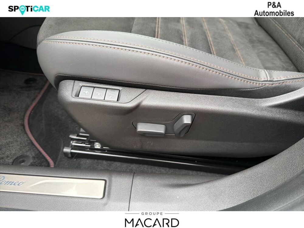 Junior 1.2 Ibrida 145ch Intensa e-DCT6 2026 occasion 82000 Montauban