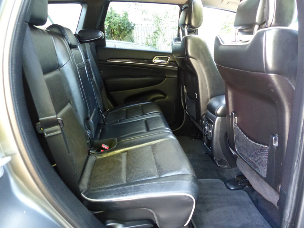 Grand Cherokee 3.0 CRD241 V6 FAP OVERLAND 2012 occasion 77144 Mont&eacute;vrain