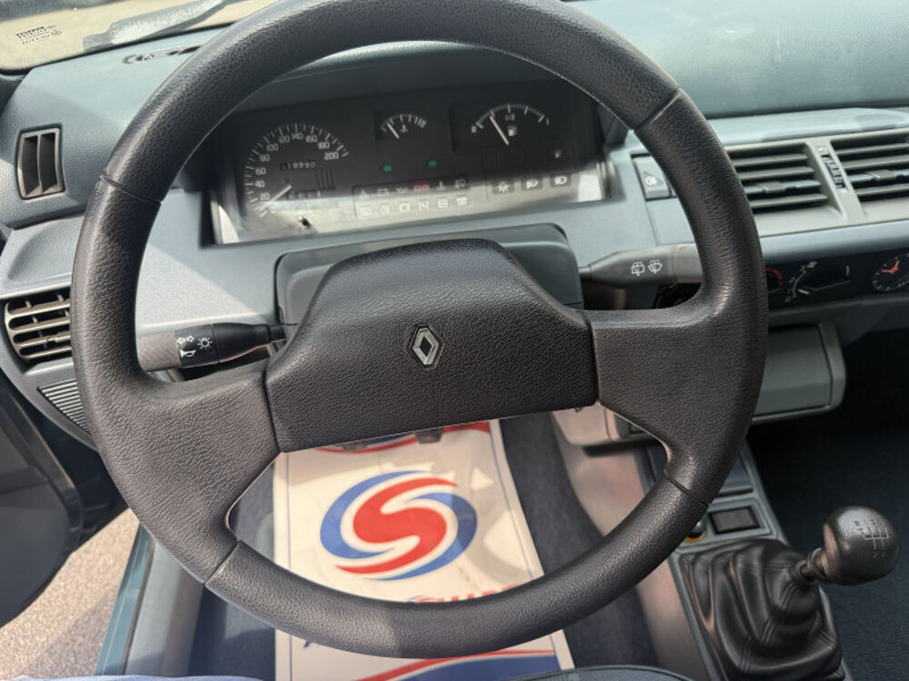 Clio 1.2i 60cv (boite manuel) 1993 occasion 31140 Aucamville