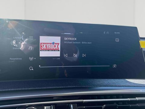 3008 1.2 Hybrid 145ch Allure e-DCS6 / Pack Panoramic Navigation 2026 occasion 28500 Vernouillet