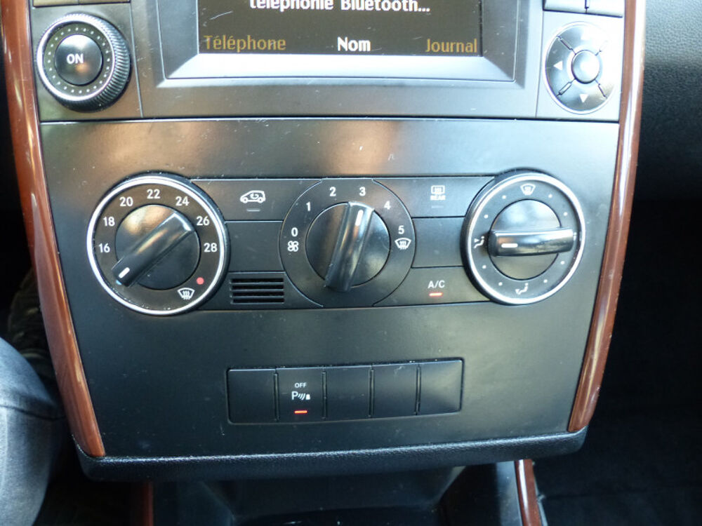 Classe A 180 CDI ELEGANCE CONTACT 2009 occasion 77144 Mont&eacute;vrain