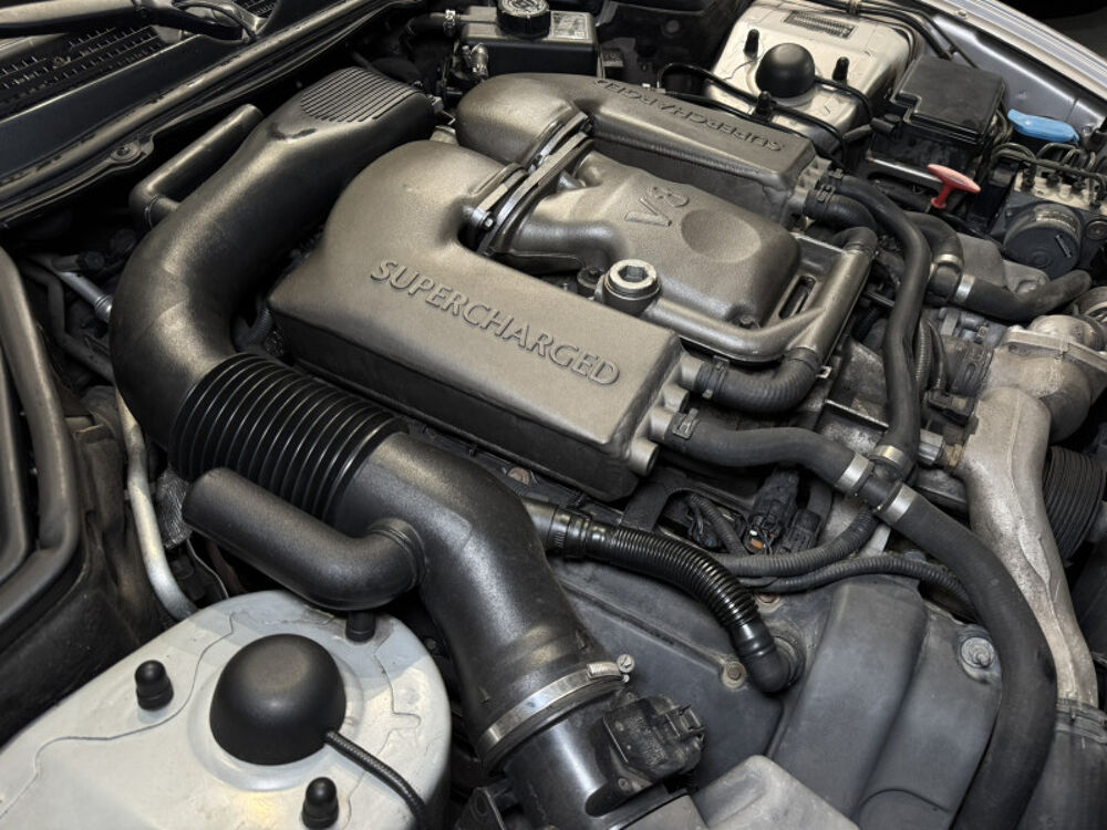 XK R 4.0 SURALIMENTE COUPE BA 1999 occasion 63170 Aubi&egrave;re