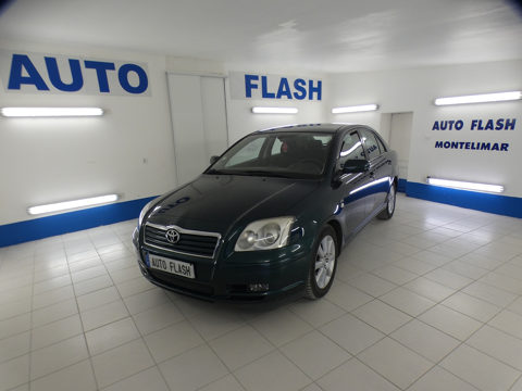 Toyota Avensis 115 D-4D TERRA 5P 2004 occasion CHATEAUNEUF DU RHONE 26780