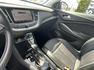 Grandland x 1.2 Turbo 130ch Ultimate BVA 2018 occasion 13200 Arles