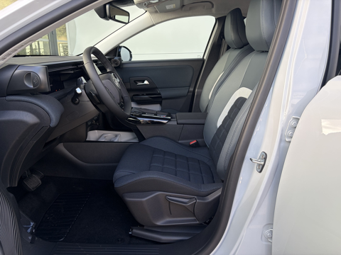 C5 aircross 1.2 HYBRIDE 145CH PLUS BOITE AUTOMATIQUE 2026 occasion 87270 COUZEIX