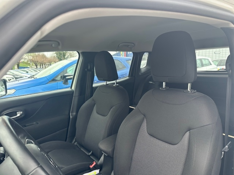 Renegade 1.6 MULTIJET 120CH LONGITUDE BUSINESS UTILITAIRE 2019 occasion 16400 Puymoyen
