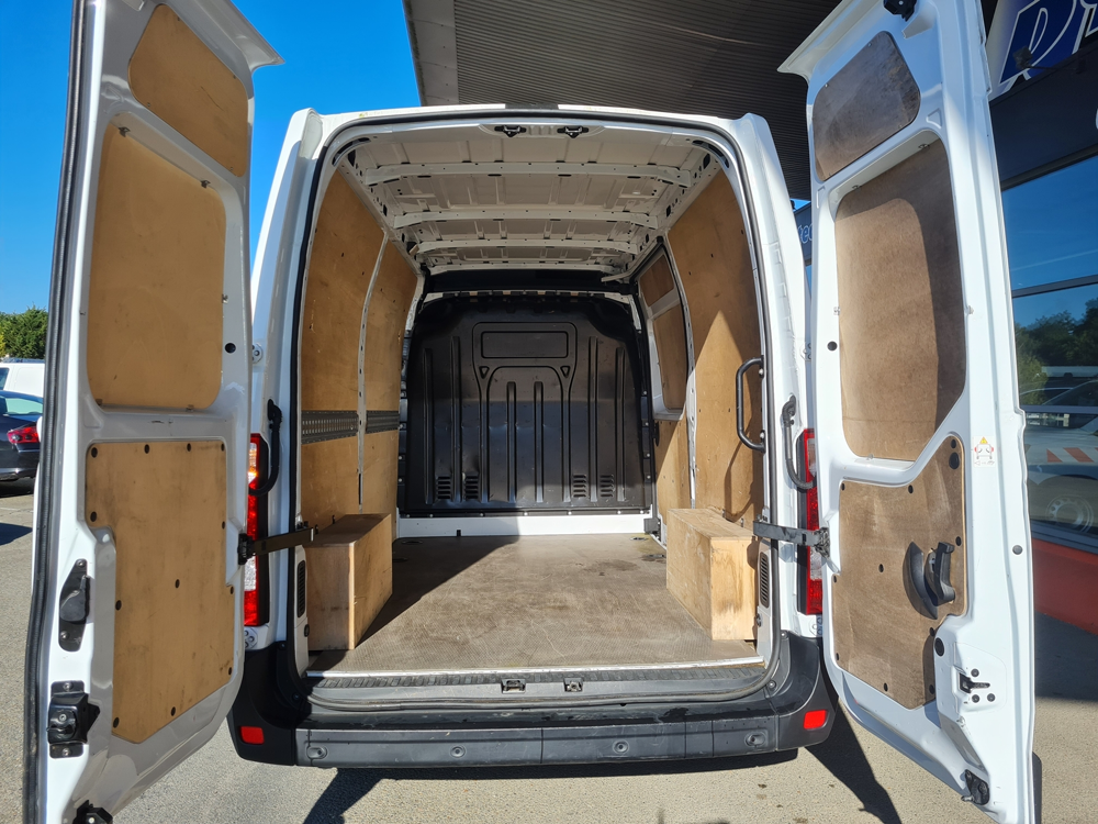 Master F3300 L2H2 2.3 BLUE DCI 135CH GRAND CONFORT EURO6 2023 occasion 28630 Nogent-le-Phaye