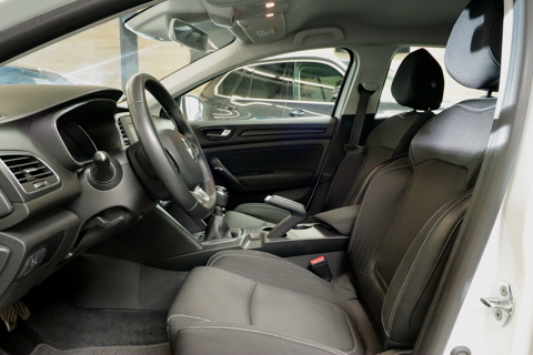 Megane IV 1.5 DCI 115 BLUE BUSINESS 2021 occasion 76410 Cl&eacute;on