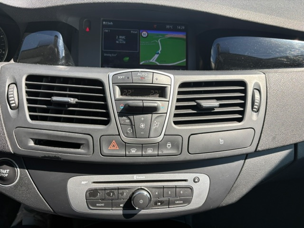 Laguna III 2.0 DCI 130CH ENERGY BOSE EDITION ECO&sup2; 2014 occasion 30360 V&eacute;z&eacute;nobres