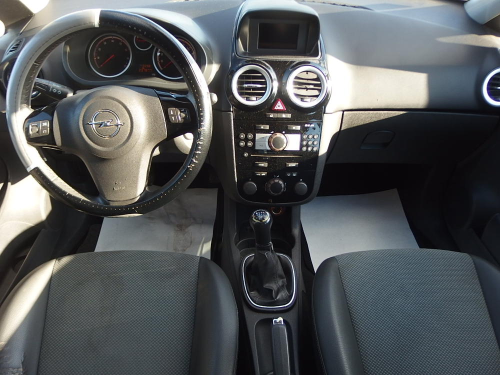 Corsa 1.4 TWINPORT COSMO 5P 2009 occasion 10600 Savi&egrave;res