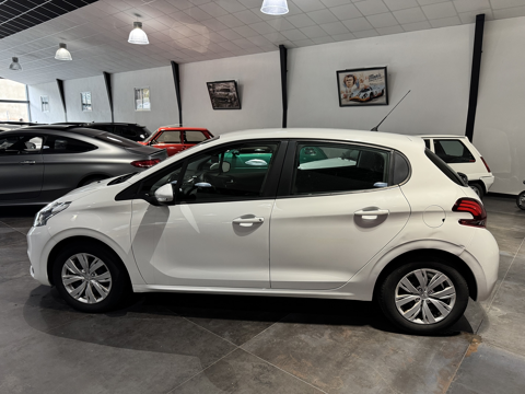 208 ESSENCE 82CH ACTIVE 5P PLB AUTO 2015 occasion 12000 RODEZ