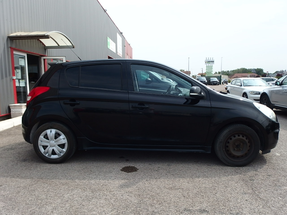 i20 1.4 CRDI90 PACK EDITION 5P 2011 occasion 10600 Savi&egrave;res