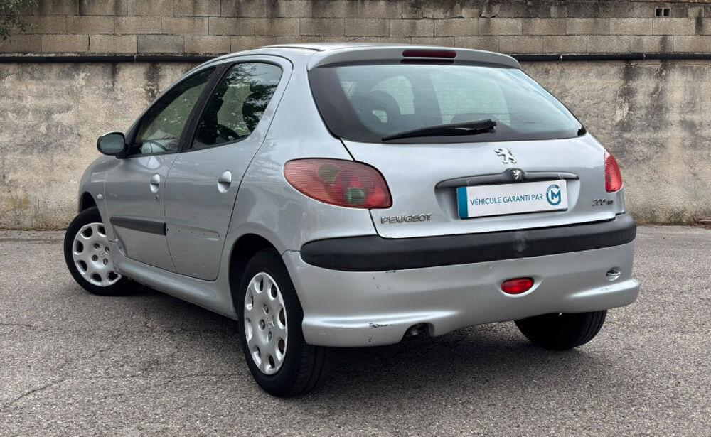 206 1.4 HDI EXECUTIVE 5P 2005 occasion 13400 AUBAGNE