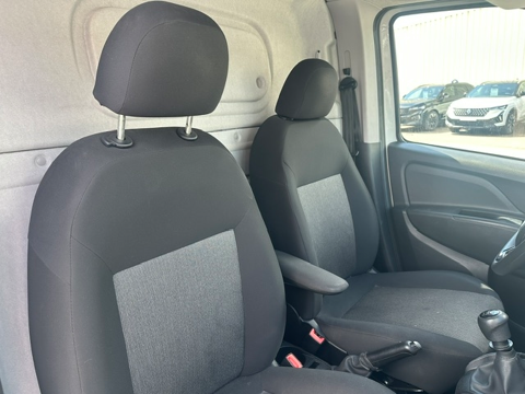 Doblo 1.6 MULTIJET 90CH 705KG PACK 2023 occasion 16400 Puymoyen