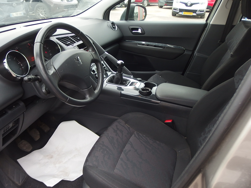 3008 1.6 VTI 16V CONFORT PACK 2010 occasion 10600 Savi&egrave;res